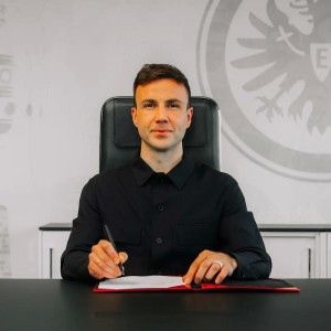 2026世界杯官方软件-官方：格策与法兰克福续约至2028年