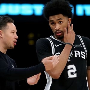 16分8板1助1断！哈珀刷新NBA纪录，米奇别再暴殄天物